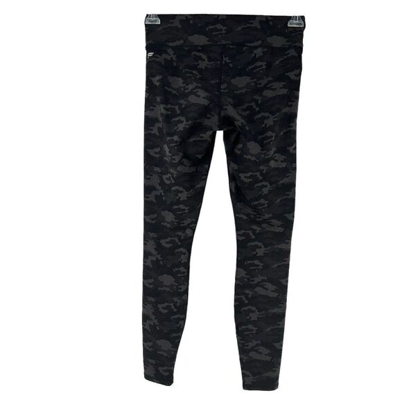 Fabletics Define Power Hold Mid Rise Leggings Charcoal Camo Size S Ankle Length - Picture 1 of 8